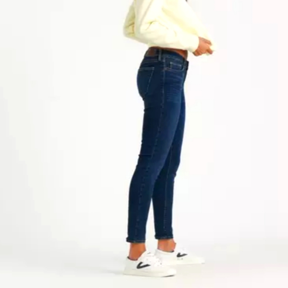 NWOT Lucky Brand Lolita Skinny Jeans